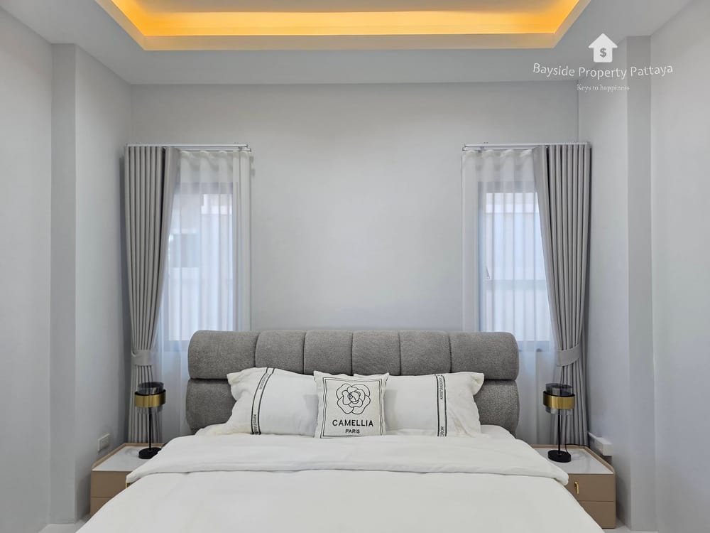 Spacious 3-Bedroom Detached House for Sale in East Pattaya - Pet Friendly with Air Conditioning 21