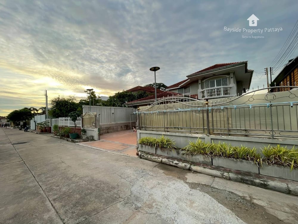 ขาย 5 ห้องนอน บ้าน ใน วิวพอยท์ วิลเลจ จอมเทียน (View point Villa Jomtien) 5