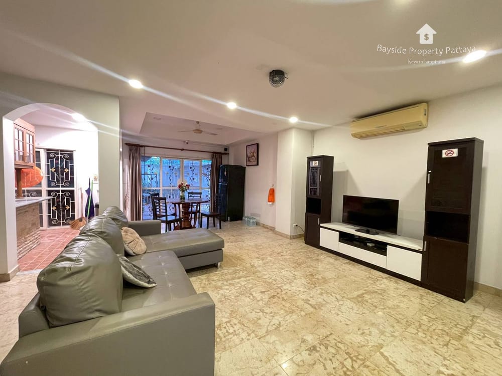 ขาย 5 ห้องนอน บ้าน ใน วิวพอยท์ วิลเลจ จอมเทียน (View point Villa Jomtien) 3