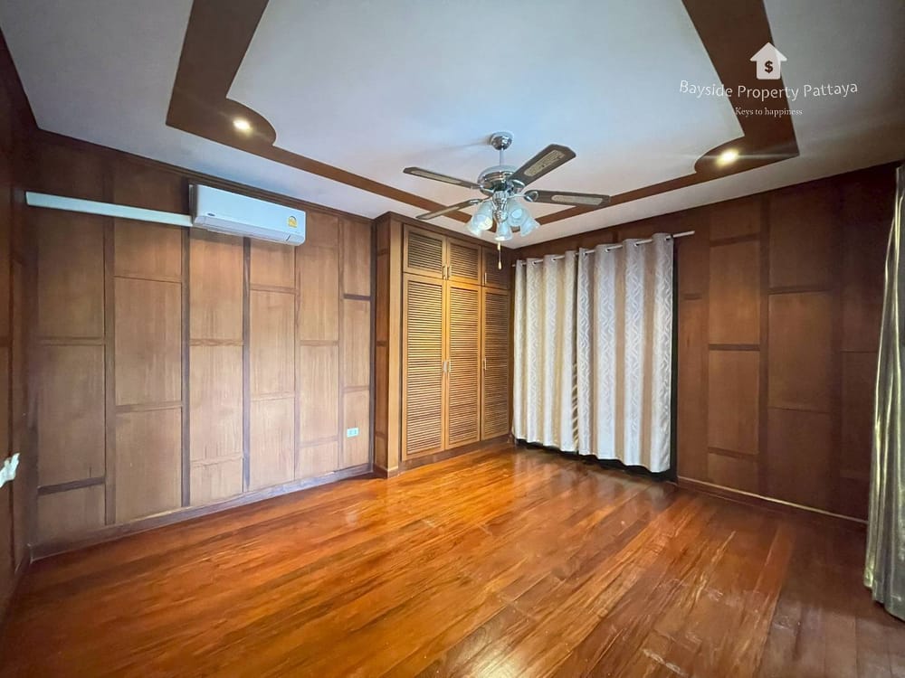 ขาย 5 ห้องนอน บ้าน ใน วิวพอยท์ วิลเลจ จอมเทียน (View point Villa Jomtien) 10