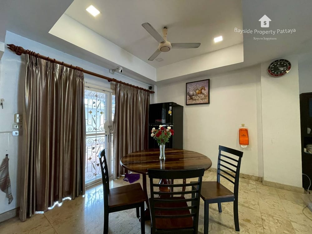 ขาย 5 ห้องนอน บ้าน ใน วิวพอยท์ วิลเลจ จอมเทียน (View point Villa Jomtien) 11