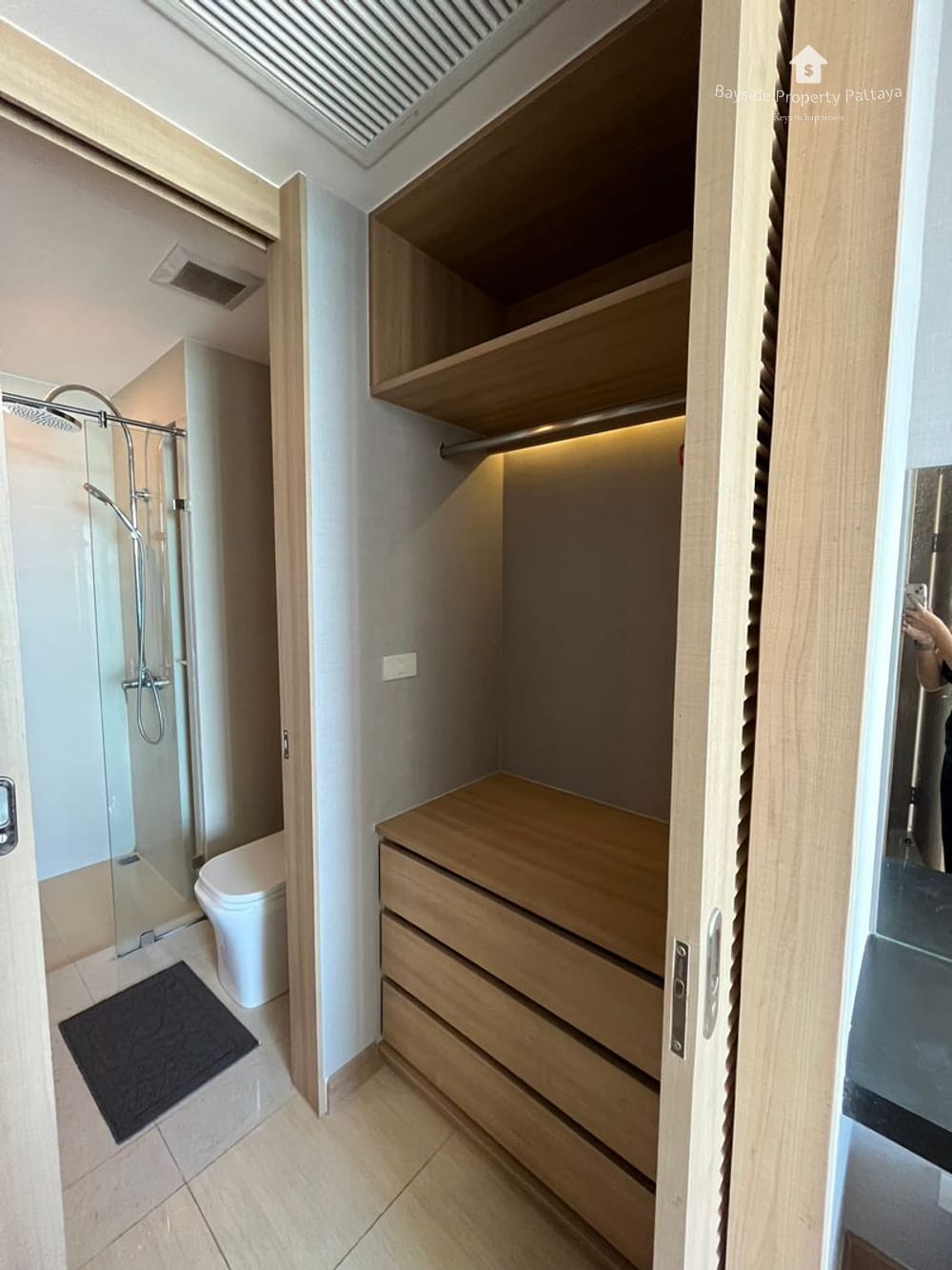 Sea View 1-Bedroom Condo for Rent in The Riviera Jomtien, Pattaya with 24/7 Security 12