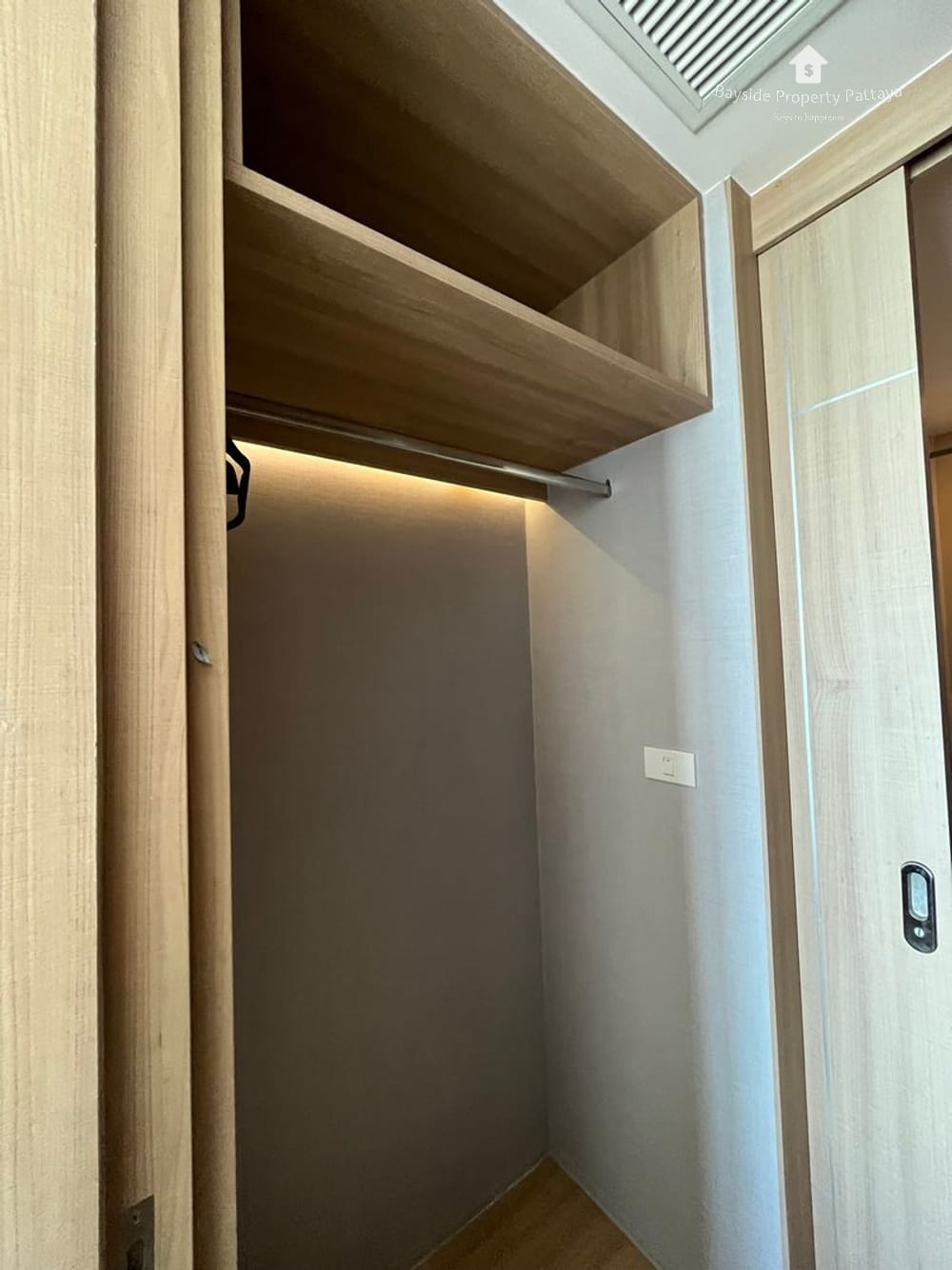 Sea View 1-Bedroom Condo for Rent in The Riviera Jomtien, Pattaya with 24/7 Security 9