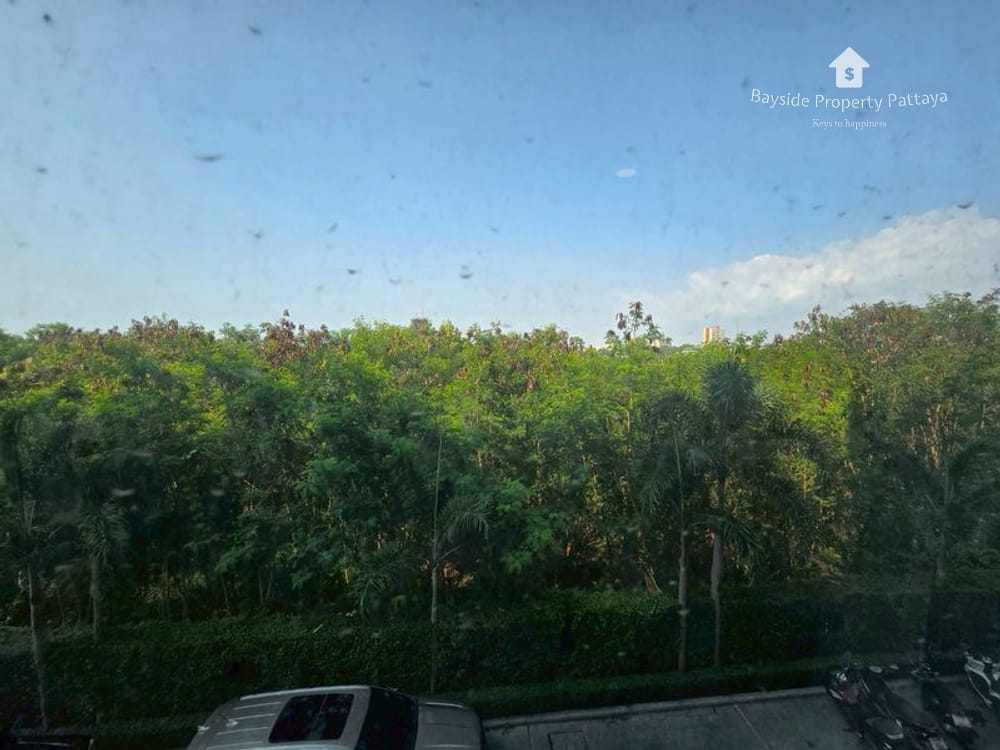 2-Bedroom Condo for Sale in Dusit Grand Park, Jomtien - Pet Friendly with Air Conditioning 8