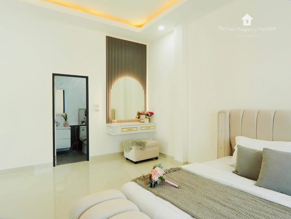 Продаю 4-к. виллу, 300м², ЖК «Nong Pla Lai» 10