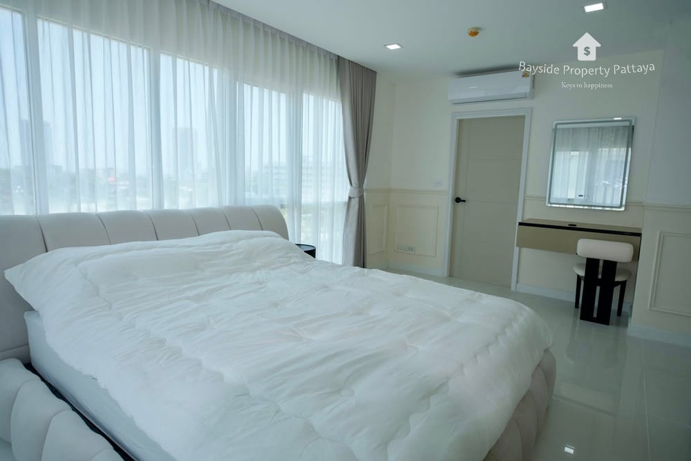 1-Bedroom Condo for Sale at One Tower Pratumnak in Pattaya 8