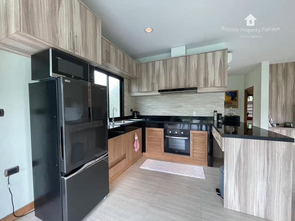 Modern 3-Bedroom House for Rent in East Pattaya with Air Conditioning 16