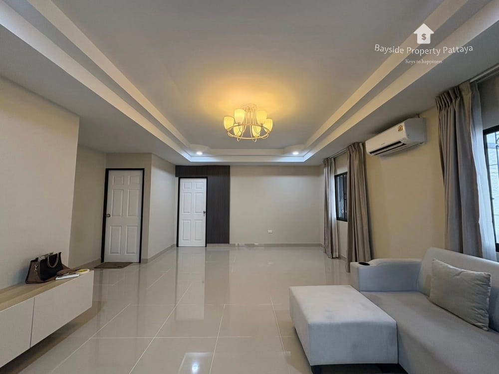 Pattaya City: Freistehendes Haus mit 3 Schlafzimmern, Stadtblick und Klimaanlage zu vermieten 9