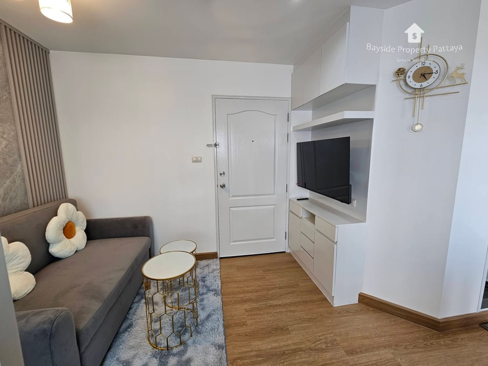 Modern Studio for Sale in Lumpini Condo Town North Pattaya with City View 3