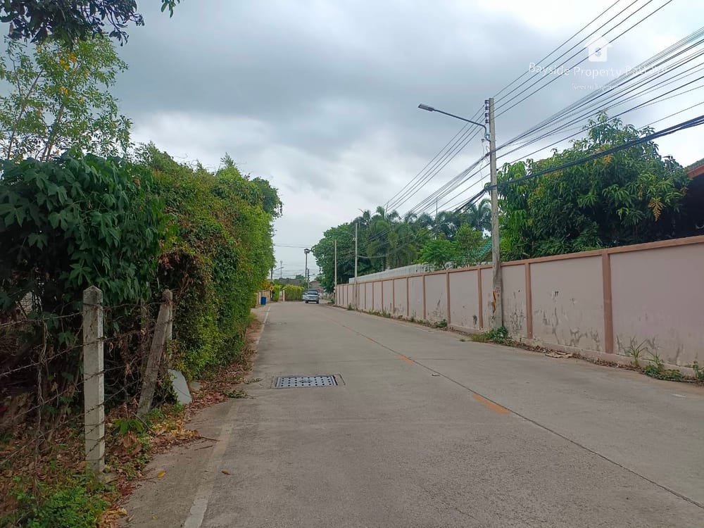 Prime Land for Sale Near Schools in East Pattaya 4