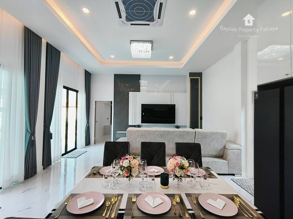 Geräumige Villa 'East Pattaya' mit 4 Schlafzimmern und Stadtblick zu verkaufen 5