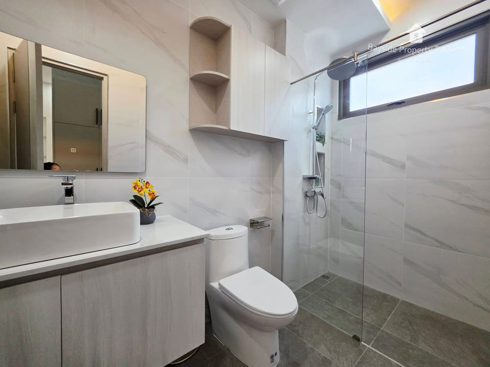 Spacious 4-Bedroom Detached House for Sale in East Pattaya - Pet Friendly with Air Conditioning 8