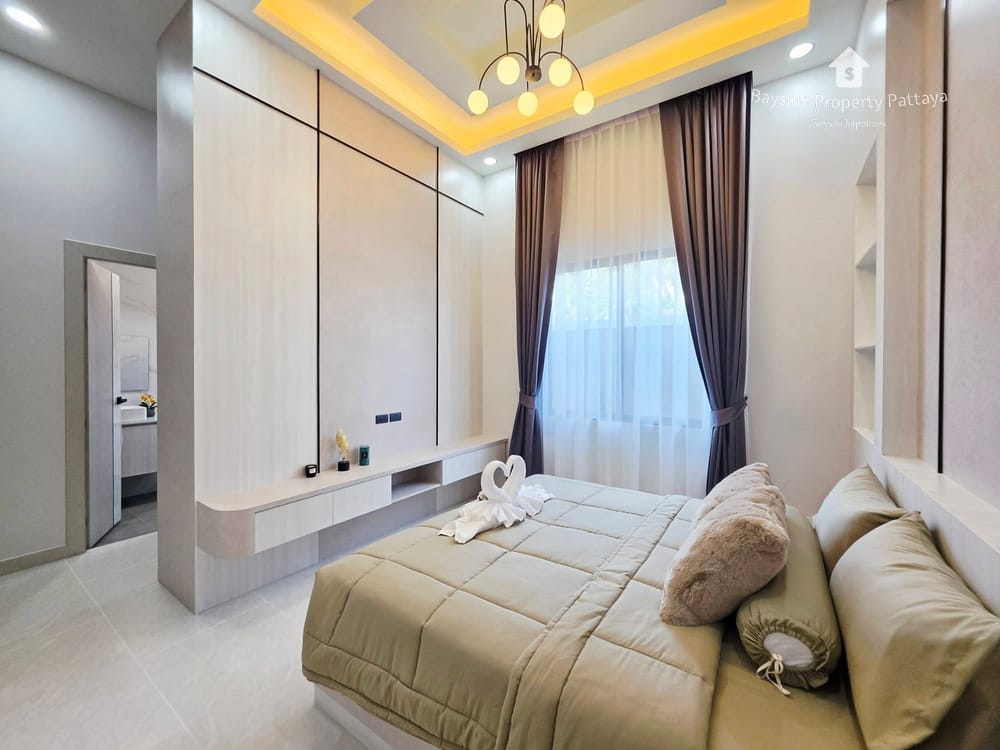 Spacious 4-Bedroom Detached House for Sale in East Pattaya - Pet Friendly with Air Conditioning 18