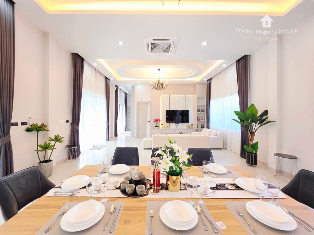 Spacious 4-Bedroom Detached House for Sale in East Pattaya - Pet Friendly with Air Conditioning 20