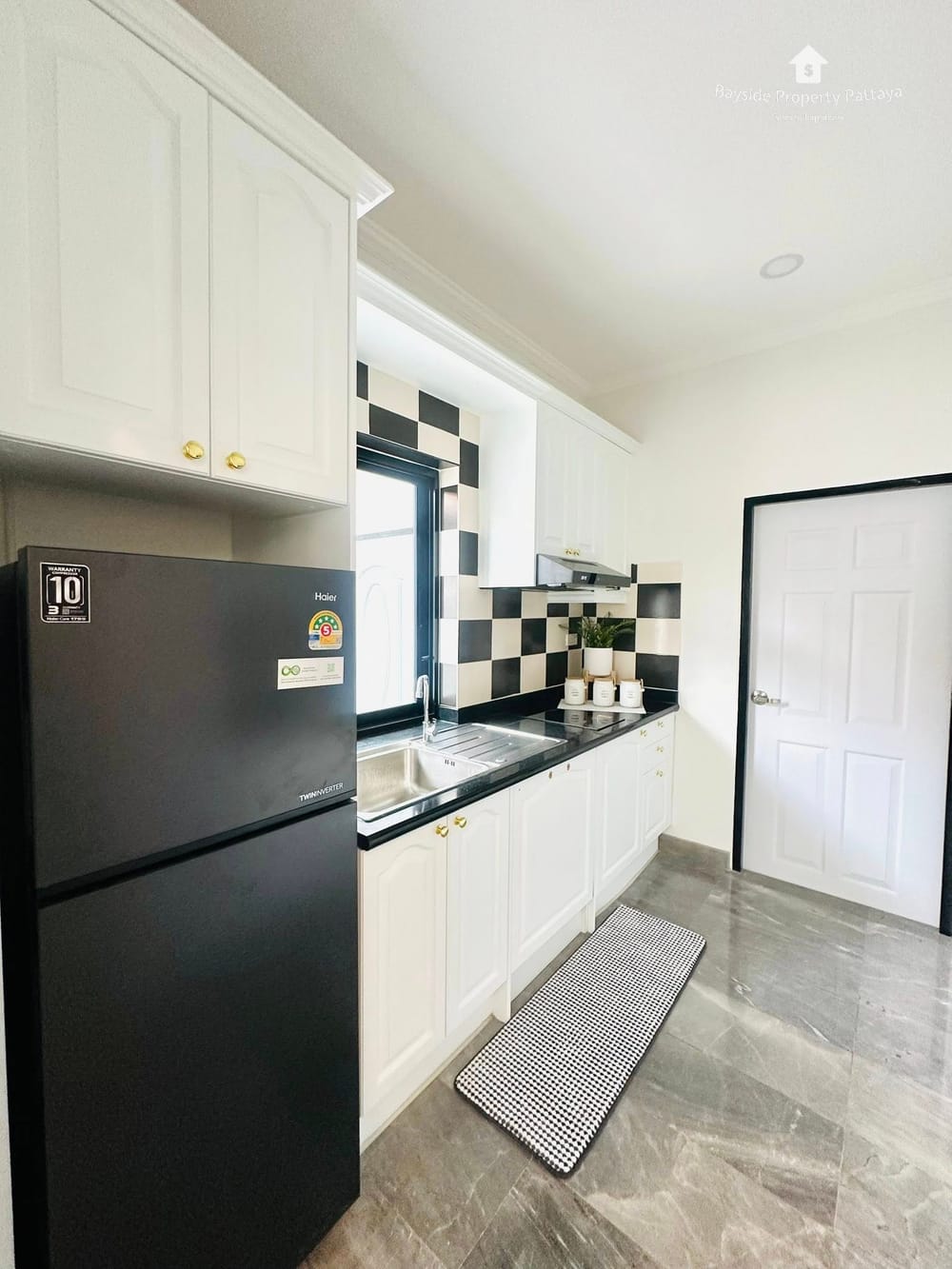Pet-Friendly 3-Bedroom Detached House for Sale in East Pattaya 8