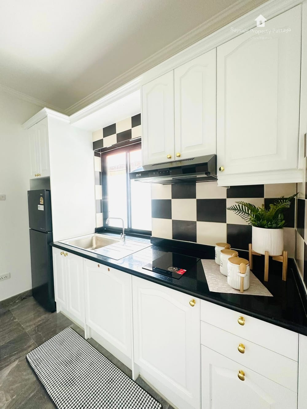 Pet-Friendly 3-Bedroom Detached House for Sale in East Pattaya 12
