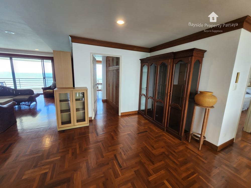 4-Bedroom Sea View Condo for Rent in Royal Cliff Garden, Pratumnak Pattaya - 24/7 Security 2