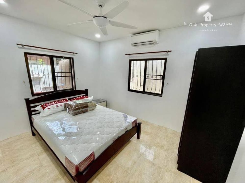 Spacious 3-Bedroom House for Sale and Rent in Pattaya City with Air Conditioning 14