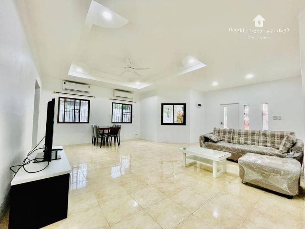 Spacious 3-Bedroom House for Sale and Rent in Pattaya City with Air Conditioning 18