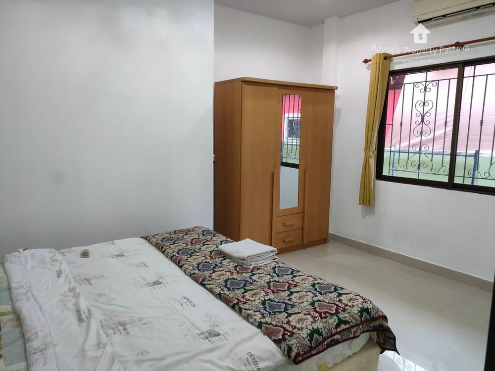 Haus zur Miete in Eakmongkol Village 8, Pattaya City – 3 Zimmer, Klimaanlage und Stadtblick 12