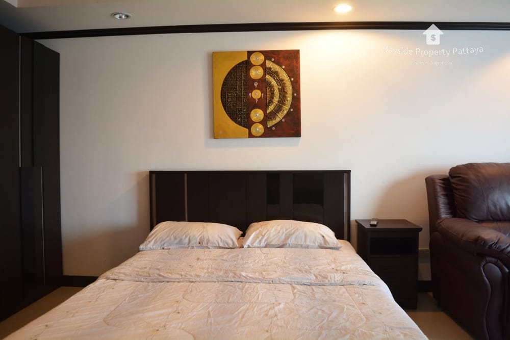 Pet-Friendly Studio for Sale and Rent in Angket Condominium, Jomtien - Pattaya with Air Conditioning 4