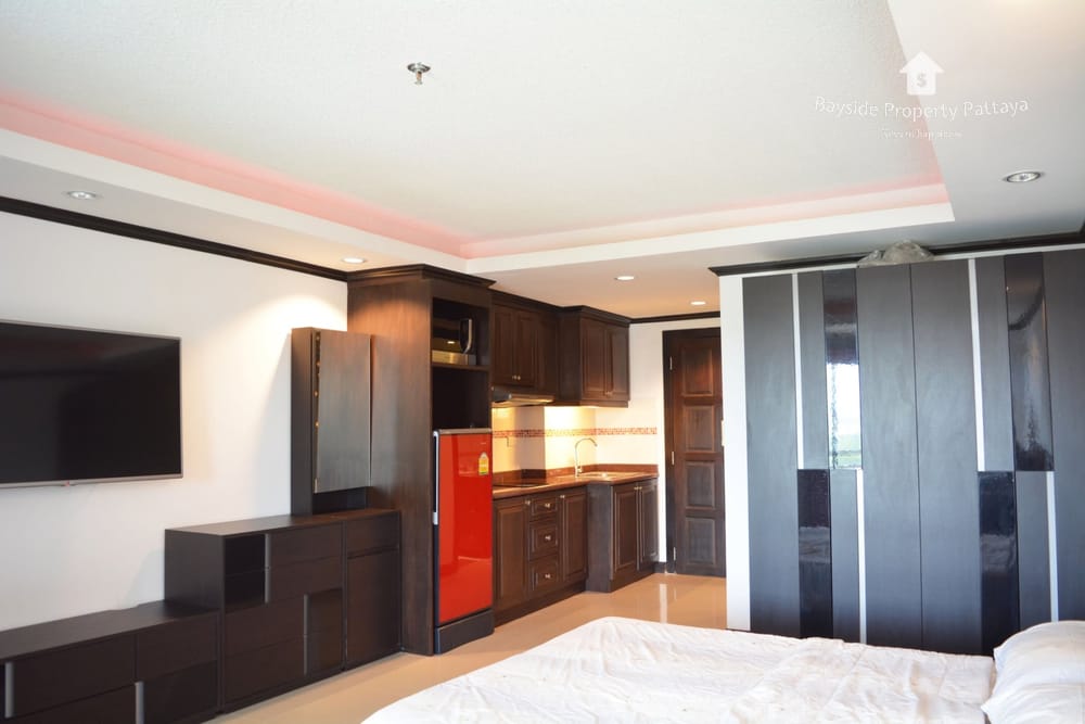 Pet-Friendly Studio for Sale and Rent in Angket Condominium, Jomtien - Pattaya with Air Conditioning 7