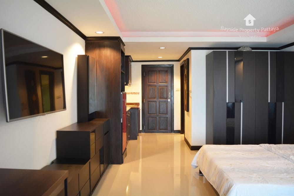 Pet-Friendly Studio for Sale and Rent in Angket Condominium, Jomtien - Pattaya with Air Conditioning 8