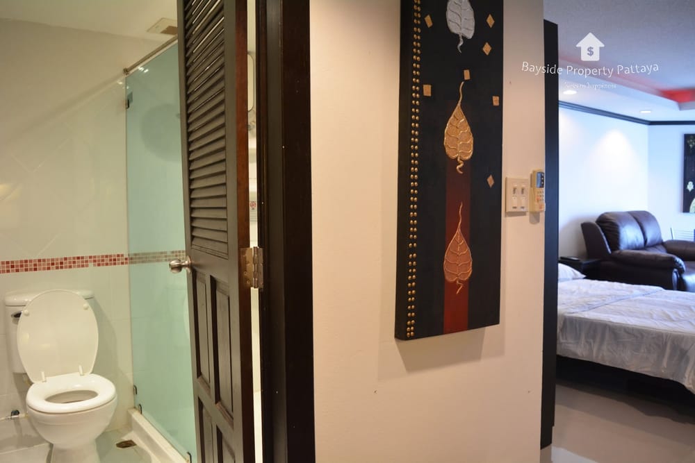 Pet-Friendly Studio for Sale and Rent in Angket Condominium, Jomtien - Pattaya with Air Conditioning 9