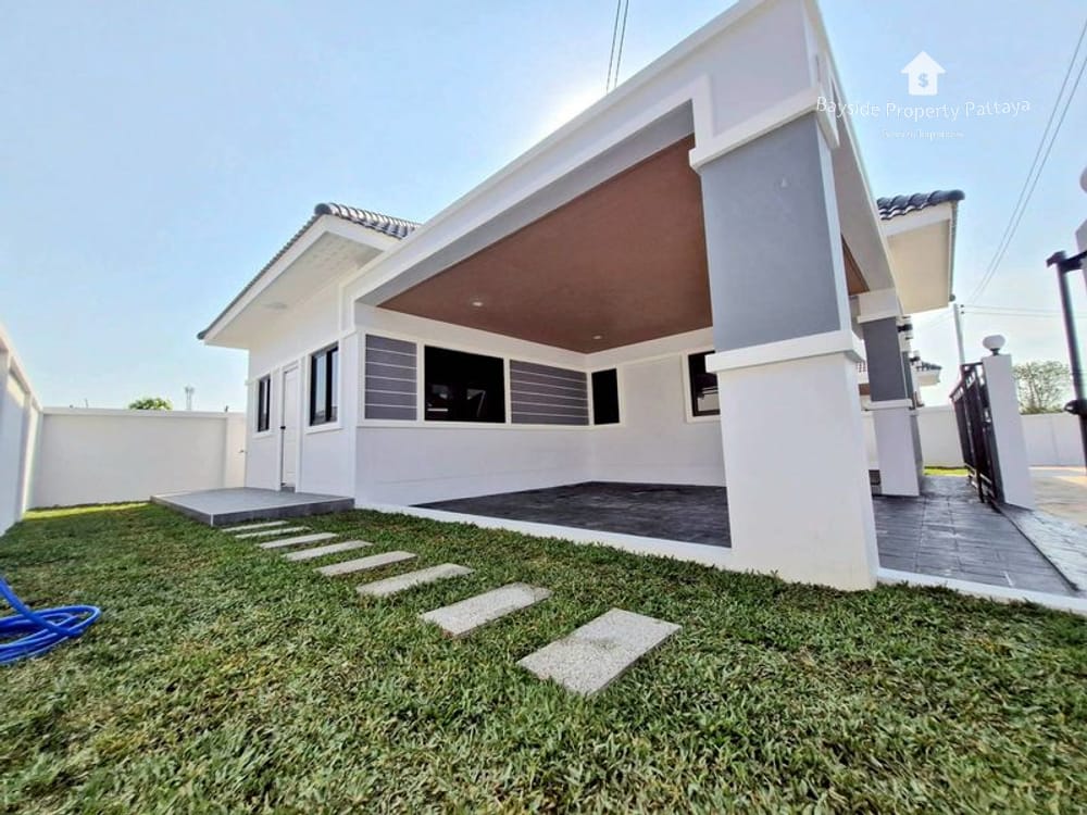 Spacious 3-Bedroom Detached House for Sale in East Pattaya - Pet Friendly with Air Conditioning 2