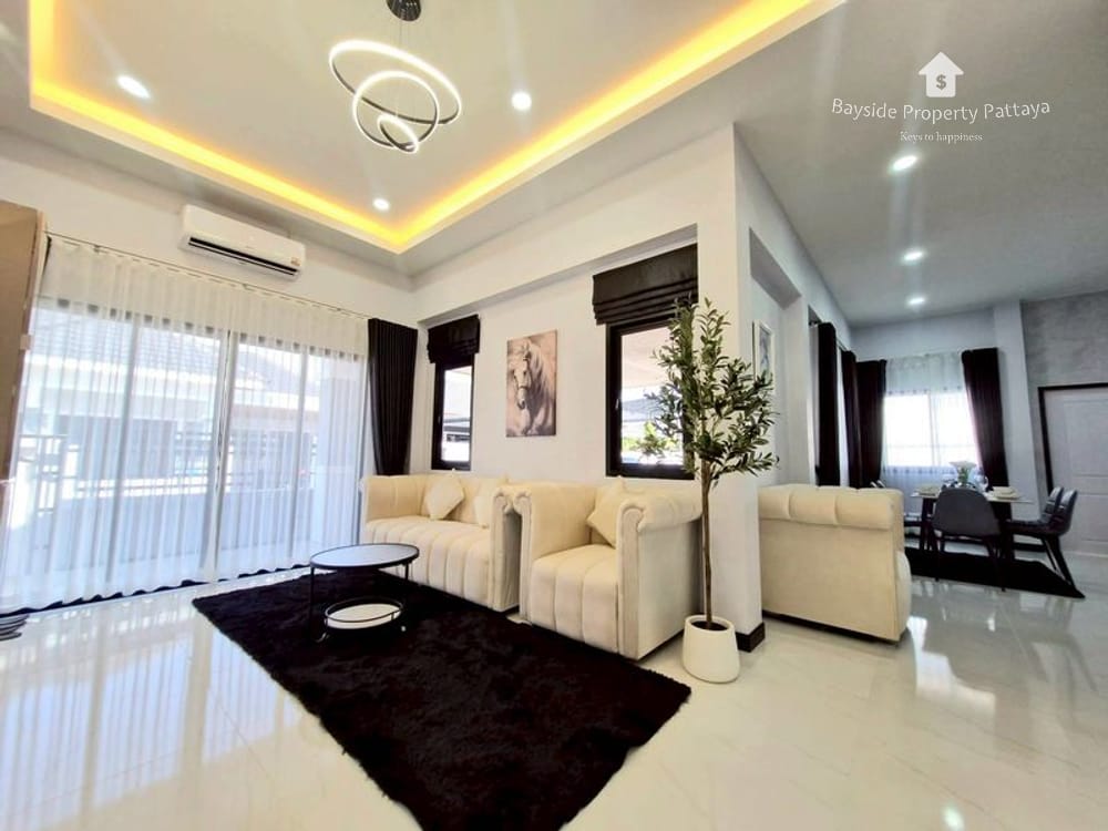 Spacious 3-Bedroom Detached House for Sale in East Pattaya - Pet Friendly with Air Conditioning 13