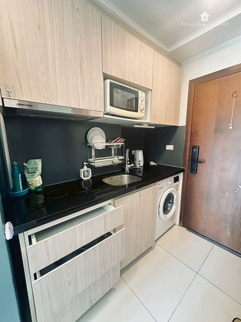 pet-friendly-duplex-for-sale-in-laguna-beach-resort-3-the-maldives-jomtien-pattaya-with-247-security-bpp-291 5