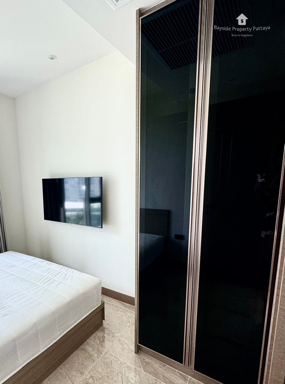 sea-view-1-bedroom-condo-for-sale-in-the-riviera-ocean-drive-jomtien-pattaya-bpp-287 4