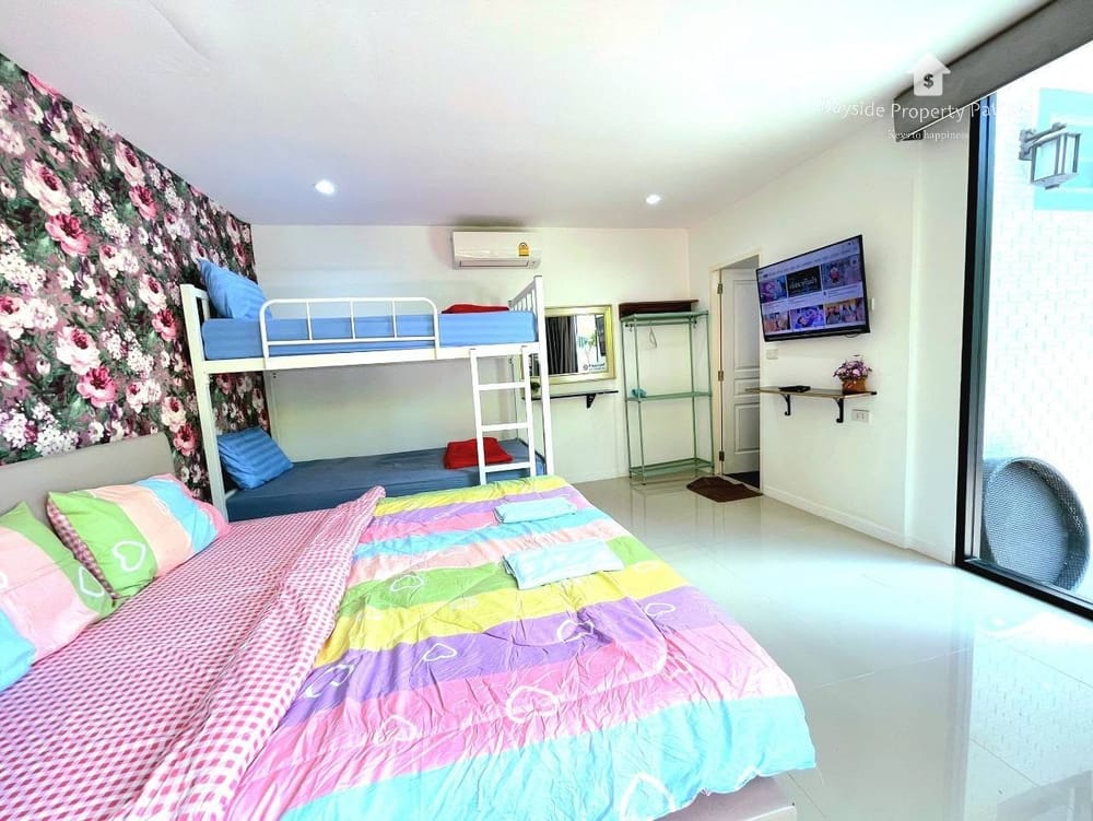 Spacious 3-Bedroom Villa for Rent in Bang Saray, Pattaya with City View and Air Conditioning 12