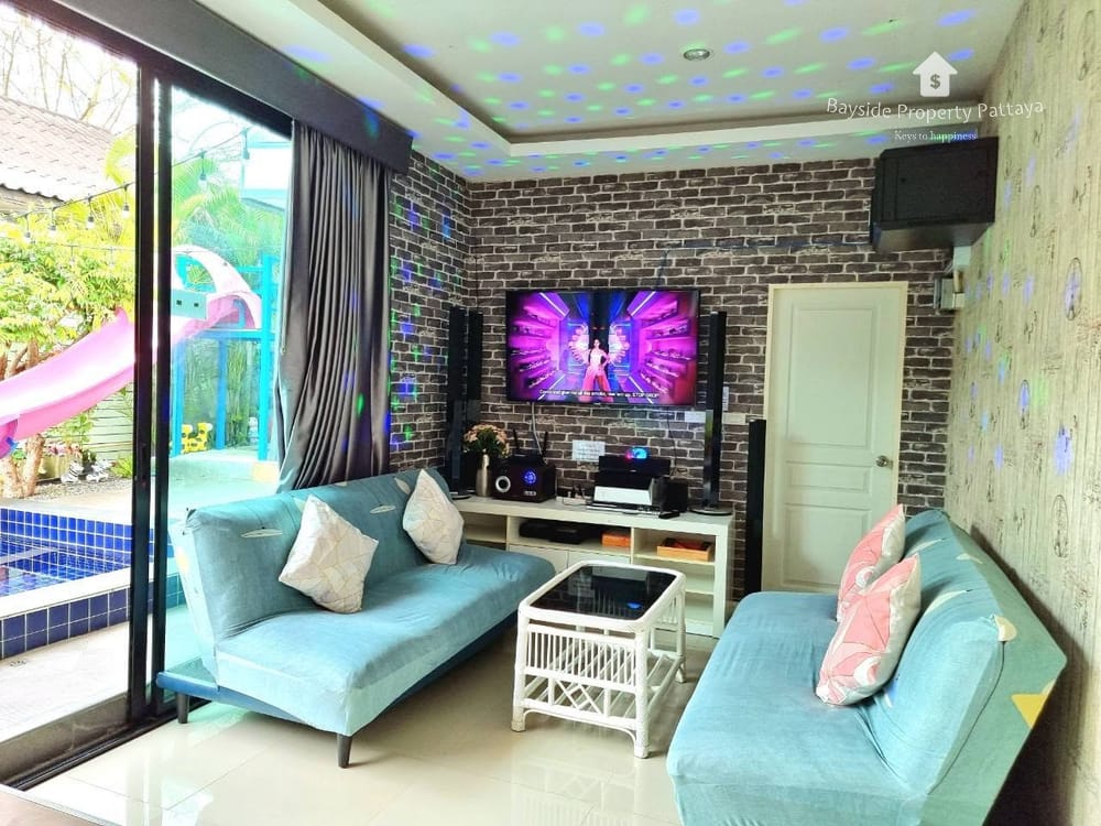 Spacious 3-Bedroom Villa for Rent in Bang Saray, Pattaya with City View and Air Conditioning 13