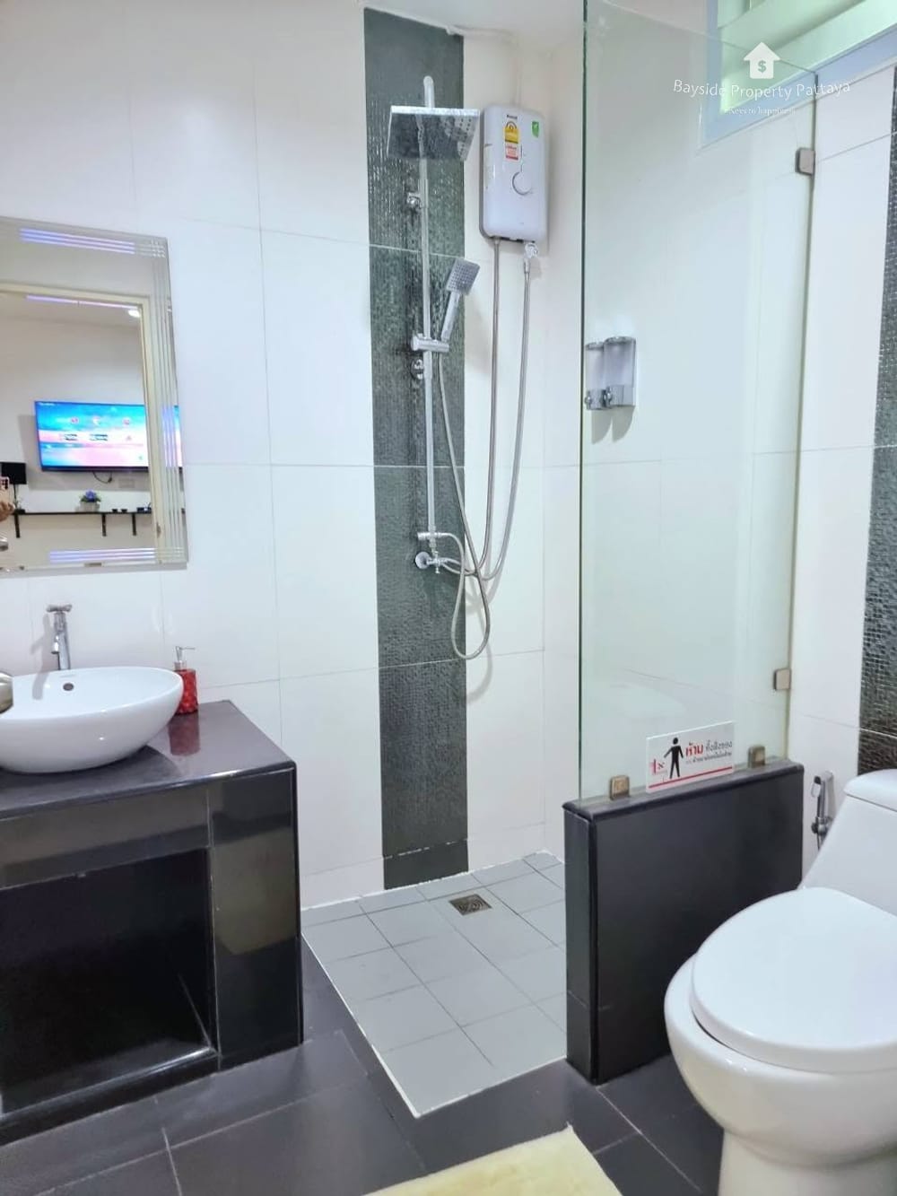 Spacious 3-Bedroom Villa for Rent in Bang Saray, Pattaya with City View and Air Conditioning 14