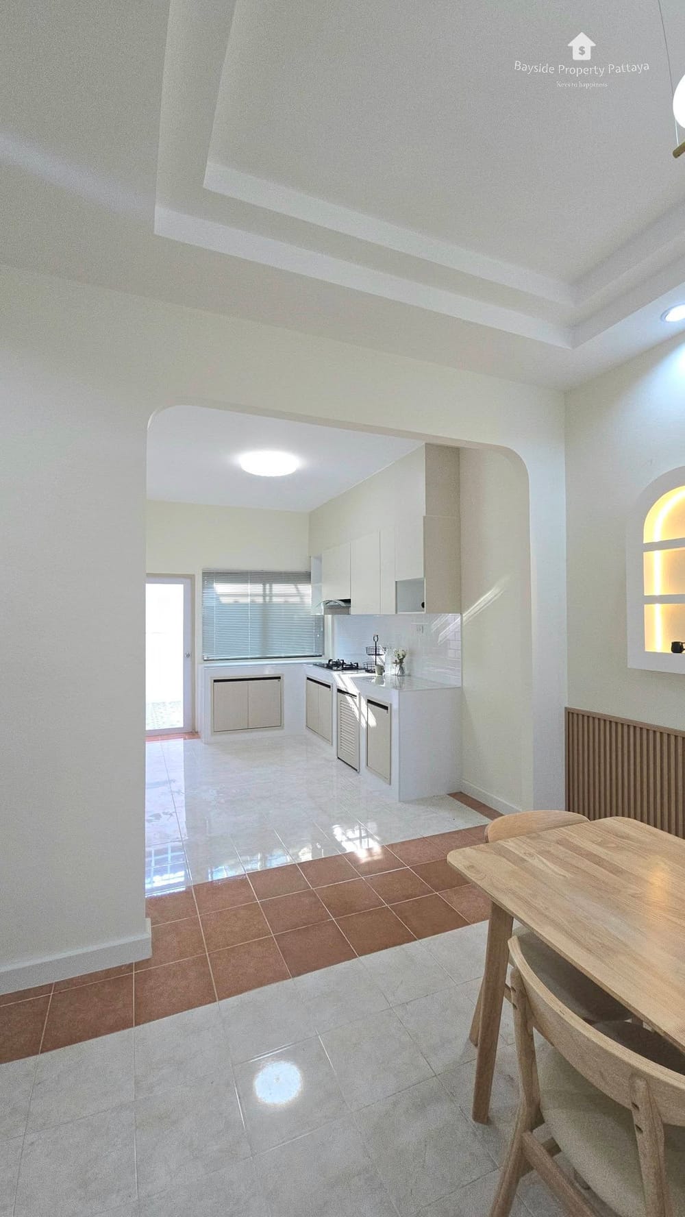 2-Bedroom Townhouse with Air Conditioning for Sale in East Pattaya 7