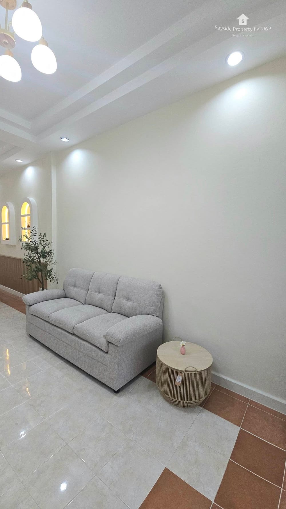 2-Bedroom Townhouse with Air Conditioning for Sale in East Pattaya 3