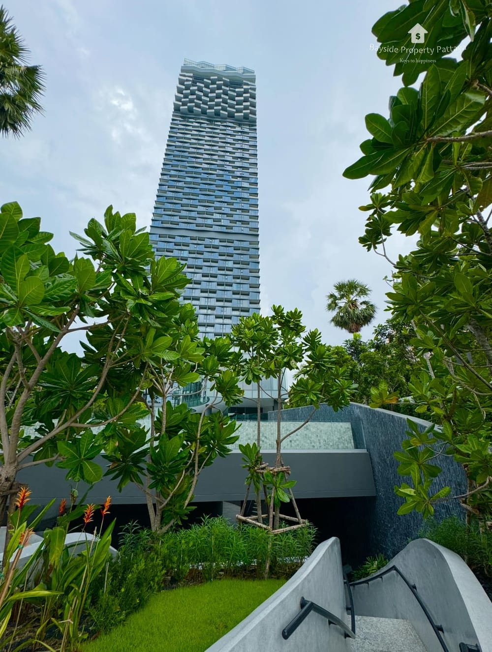 luxury-beachfront-condo-for-sale-and-rent-at-arom-wongamat-pattaya-bpp-283 5