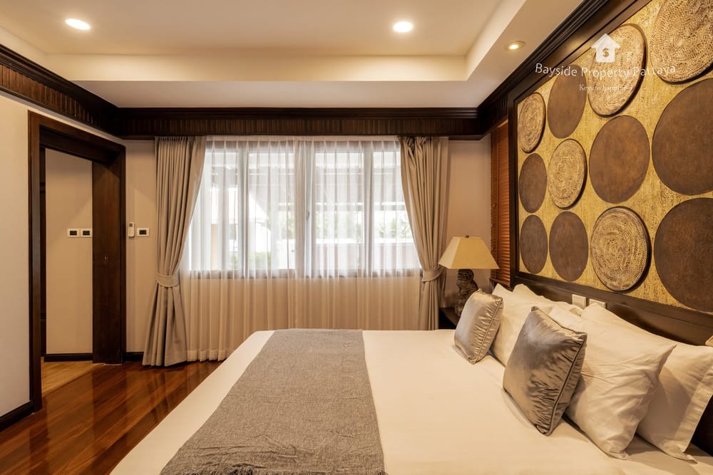 Spacious 6-Bedroom House for Rent in Baan Natcha, Pattaya City - Pet Friendly with 24/7 Security 6