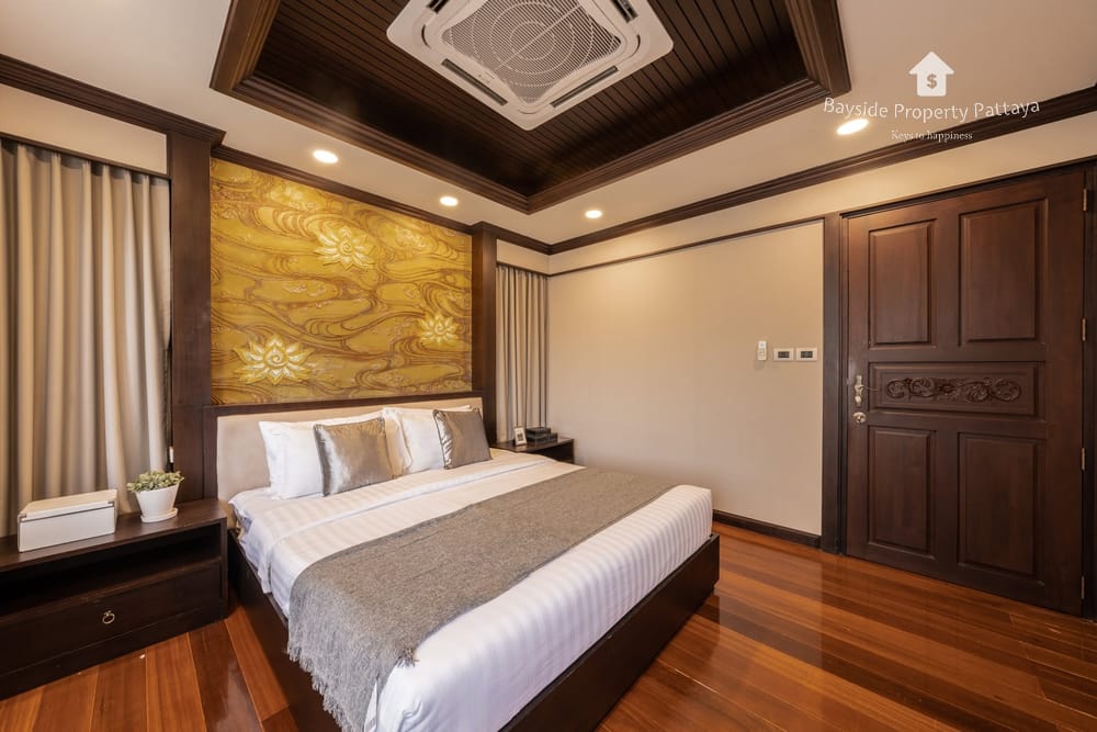 Spacious 6-Bedroom House for Rent in Baan Natcha, Pattaya City - Pet Friendly with 24/7 Security 11