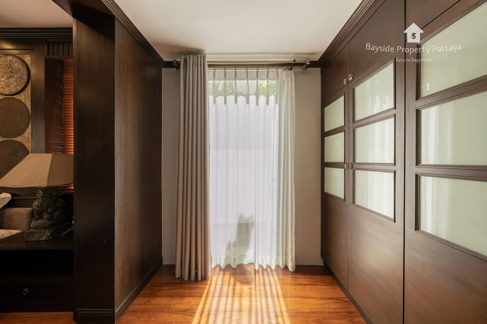 Spacious 6-Bedroom House for Rent in Baan Natcha, Pattaya City - Pet Friendly with 24/7 Security 19