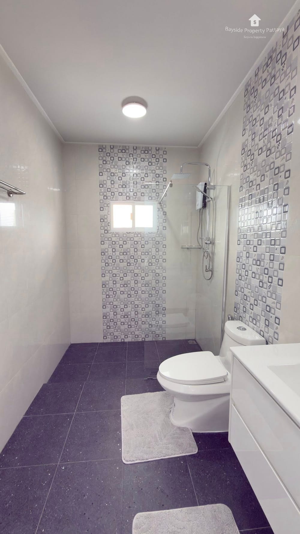 spacious-4-bedroom-detached-house-for-sale-in-east-pattaya-pet-friendly-with-air-conditioning-bpp-280 6