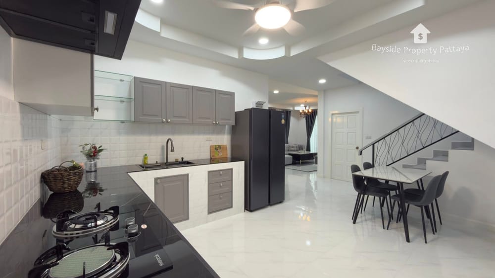 ขาย 4 ห้องนอน บ้าน ใน พัทยาตะวันออก, พัทยา 43