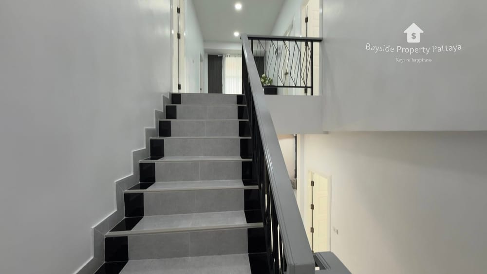 ขาย 4 ห้องนอน บ้าน ใน พัทยาตะวันออก, พัทยา 44