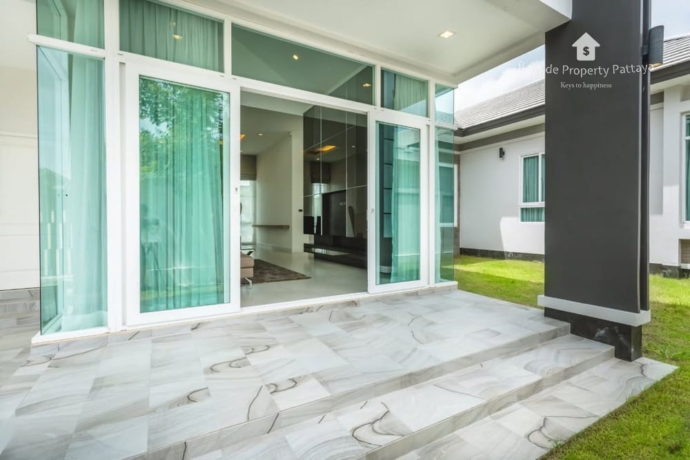 pet-friendly-3-bedroom-house-for-rent-in-patta-prime-nong-pla-lai-pattaya-with-247-security-bpp-329 2