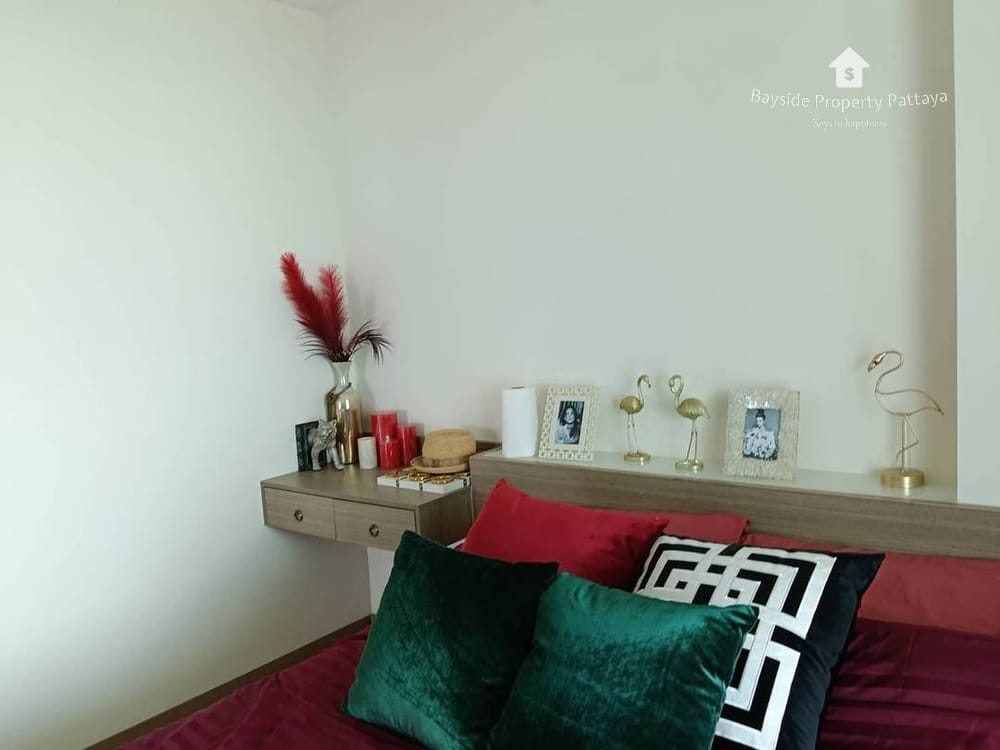 Sea View 1-Bedroom Condo for Sale at The Riviera Ocean Drive, Jomtien Pattaya 14