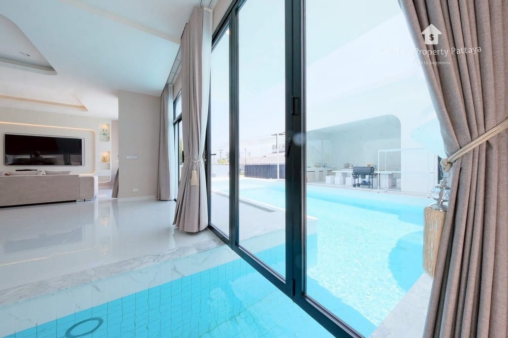 Spacious 5-Bedroom Villa for Sale in Bang Saray, Pattaya - Pet Friendly with Air Conditioning 7