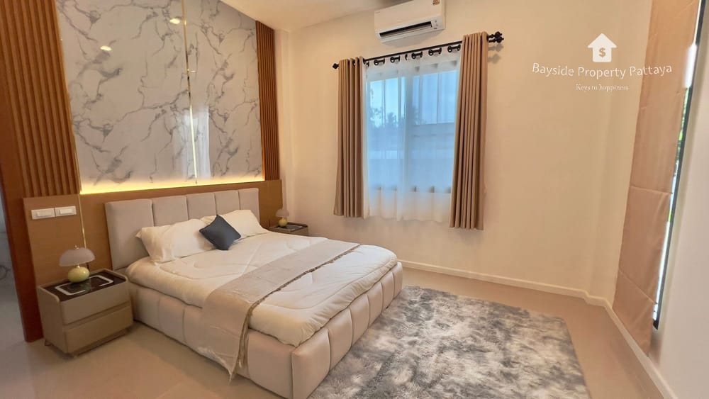 Spacious 4-Bedroom Detached House for Sale in East Pattaya - Pet Friendly with Air Conditioning 4