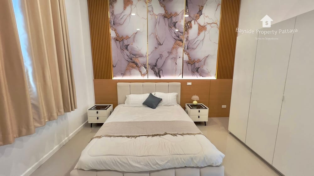 Spacious 4-Bedroom Detached House for Sale in East Pattaya - Pet Friendly with Air Conditioning 8