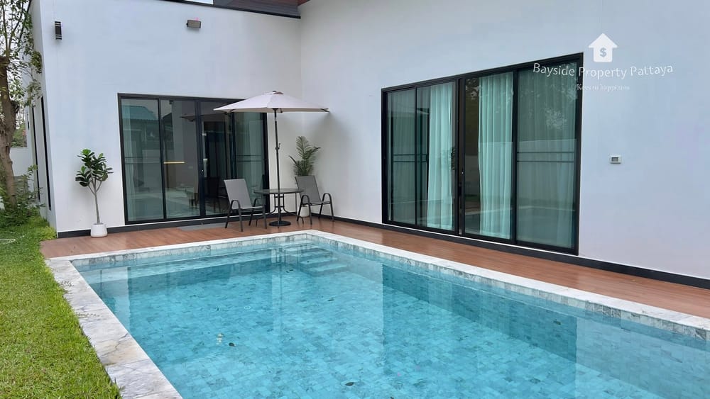 Spacious 4-Bedroom Detached House for Sale in East Pattaya - Pet Friendly with Air Conditioning 2